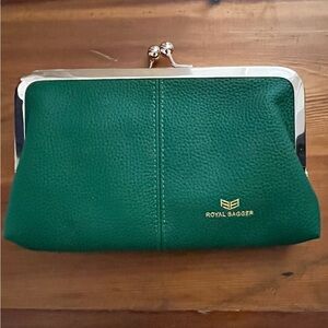 Green Leather Kisslock Clutch Bag